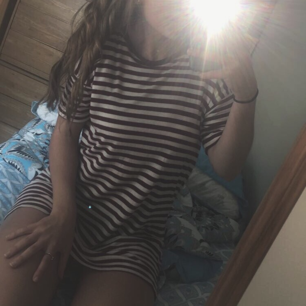 🌼 Forever 21 Maroon Striped T-Shirt Dress 🌼